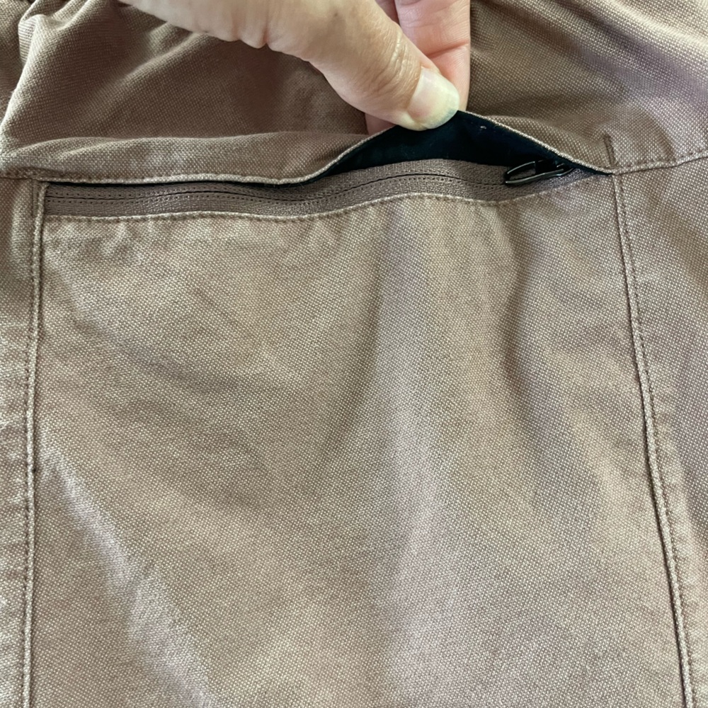 lululemon athletica Mens Bowline 8” Pinkish Tan Khaki Shorts Zip Pocket Sz Large - Picture 2 of 10